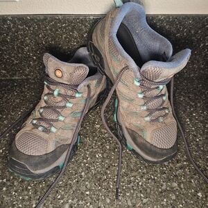 Merrell Women's Gray Suede Hiking Shoes with Teal Accents